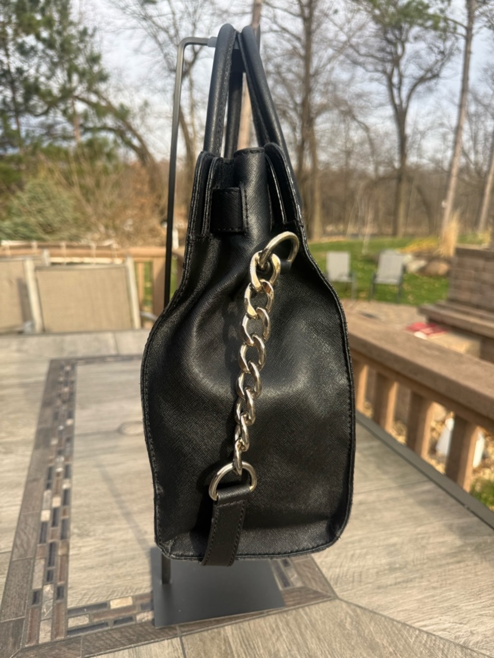 Michael Kors Hamilton Saffiano Leather Black Tote with Gold Hardware - Picture 4 of 11